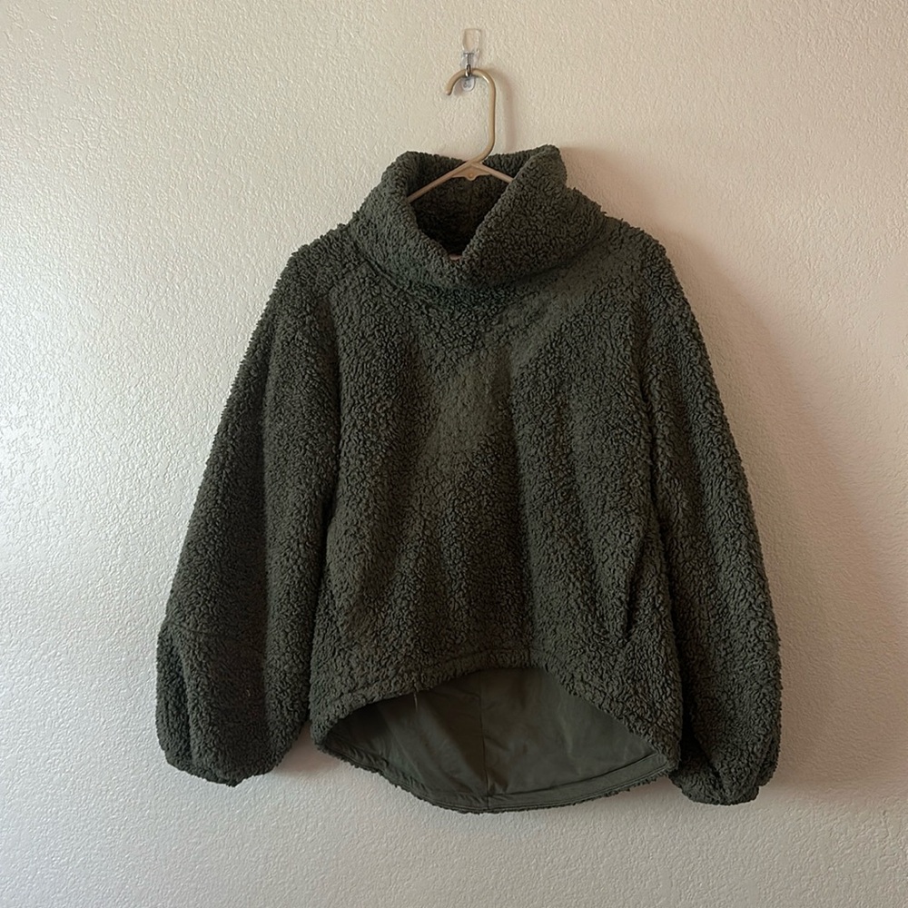 Lululemon Sherpa Cowl Neck Hoodie Small Hunter Green